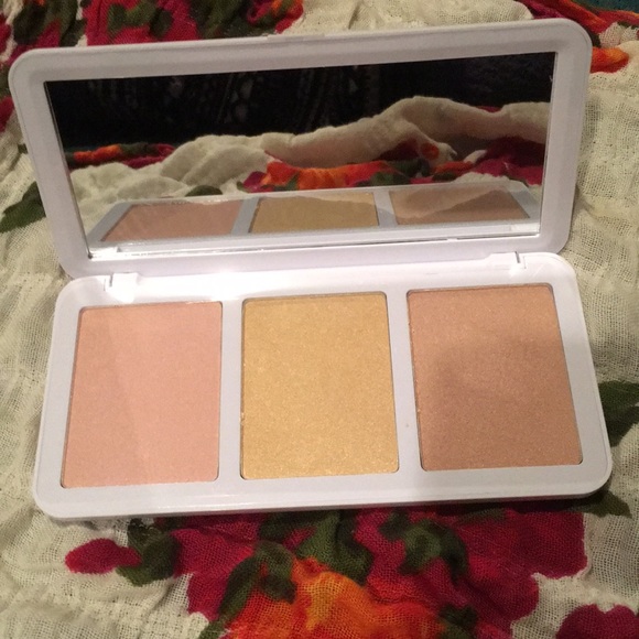 ModelsOwn CheatDay CheekGlaze Highlighter  Palatte - Picture 5 of 6